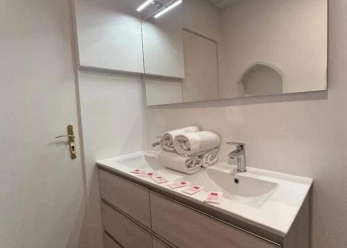 Du Cloitre 1er 公寓 纳博讷